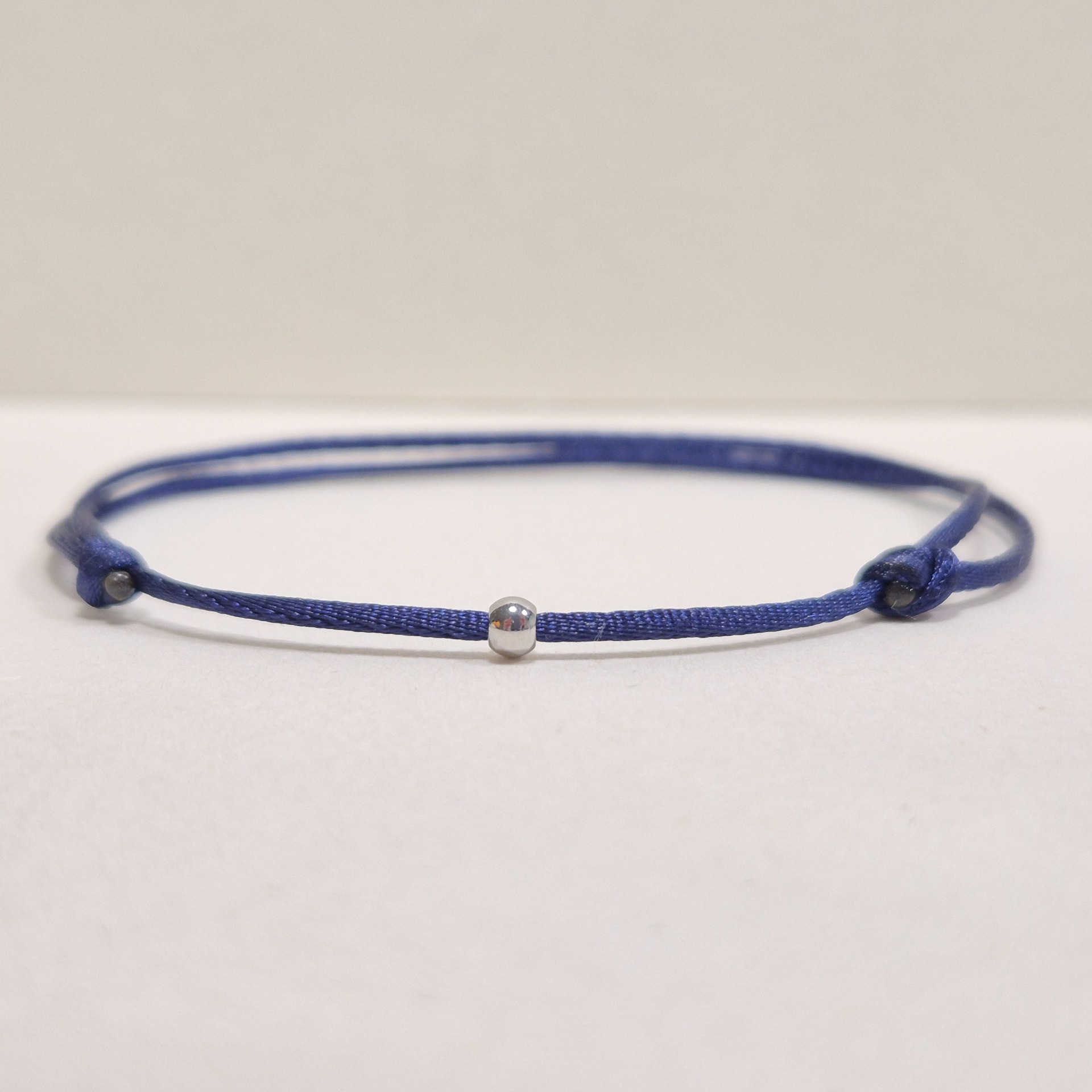 Šňůrkový náramek 