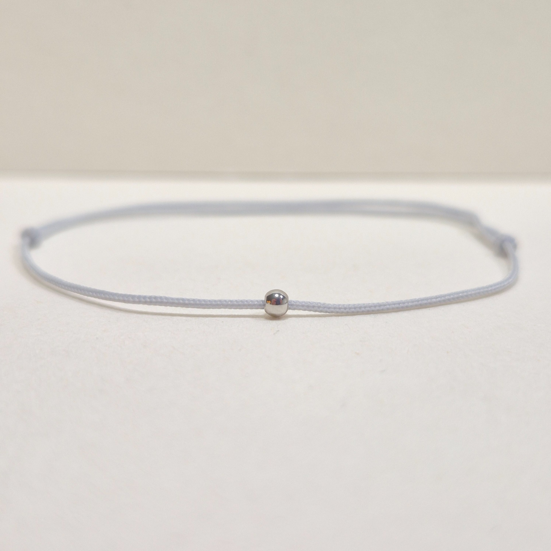 Šňůrkový náramek 