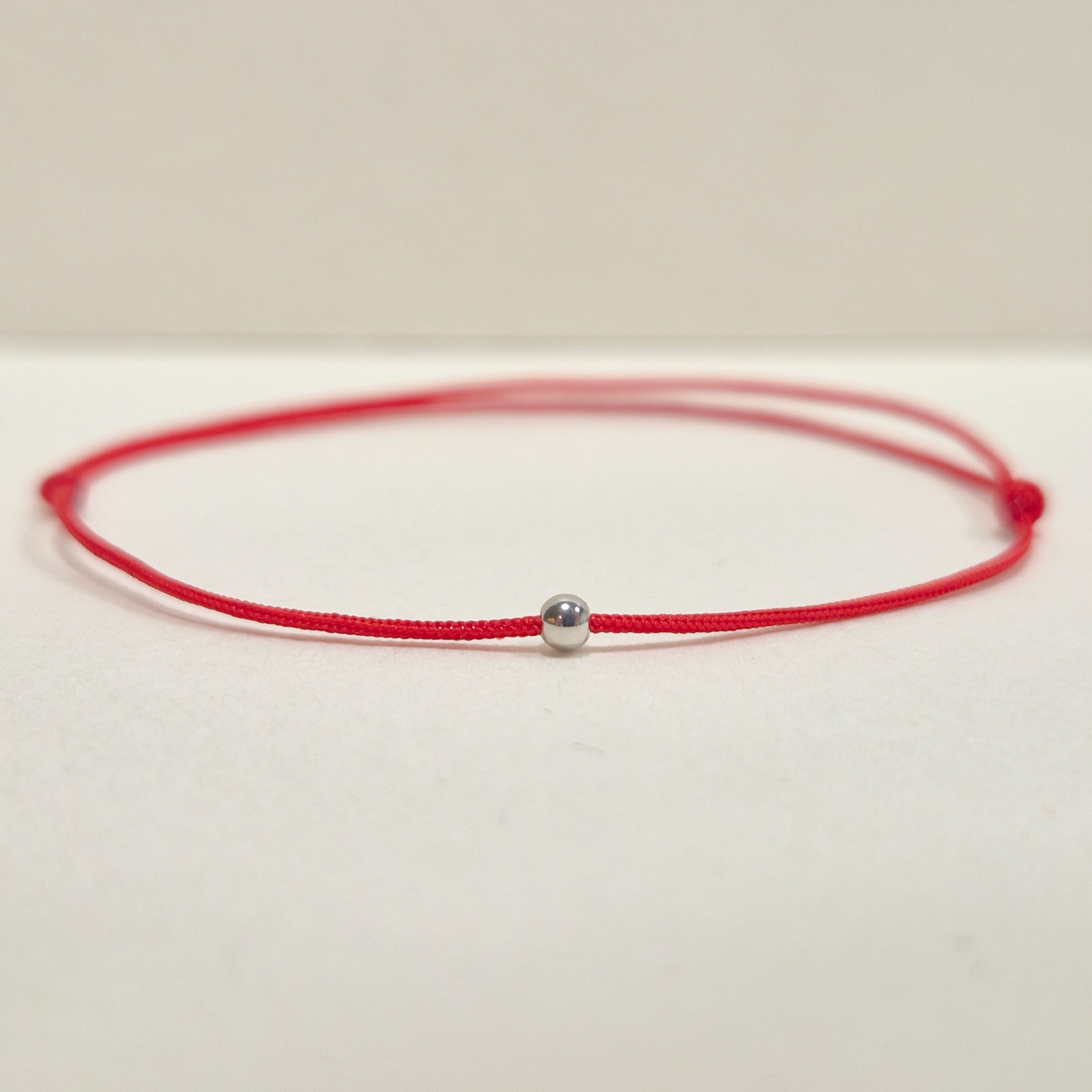 Šňůrkový náramek 