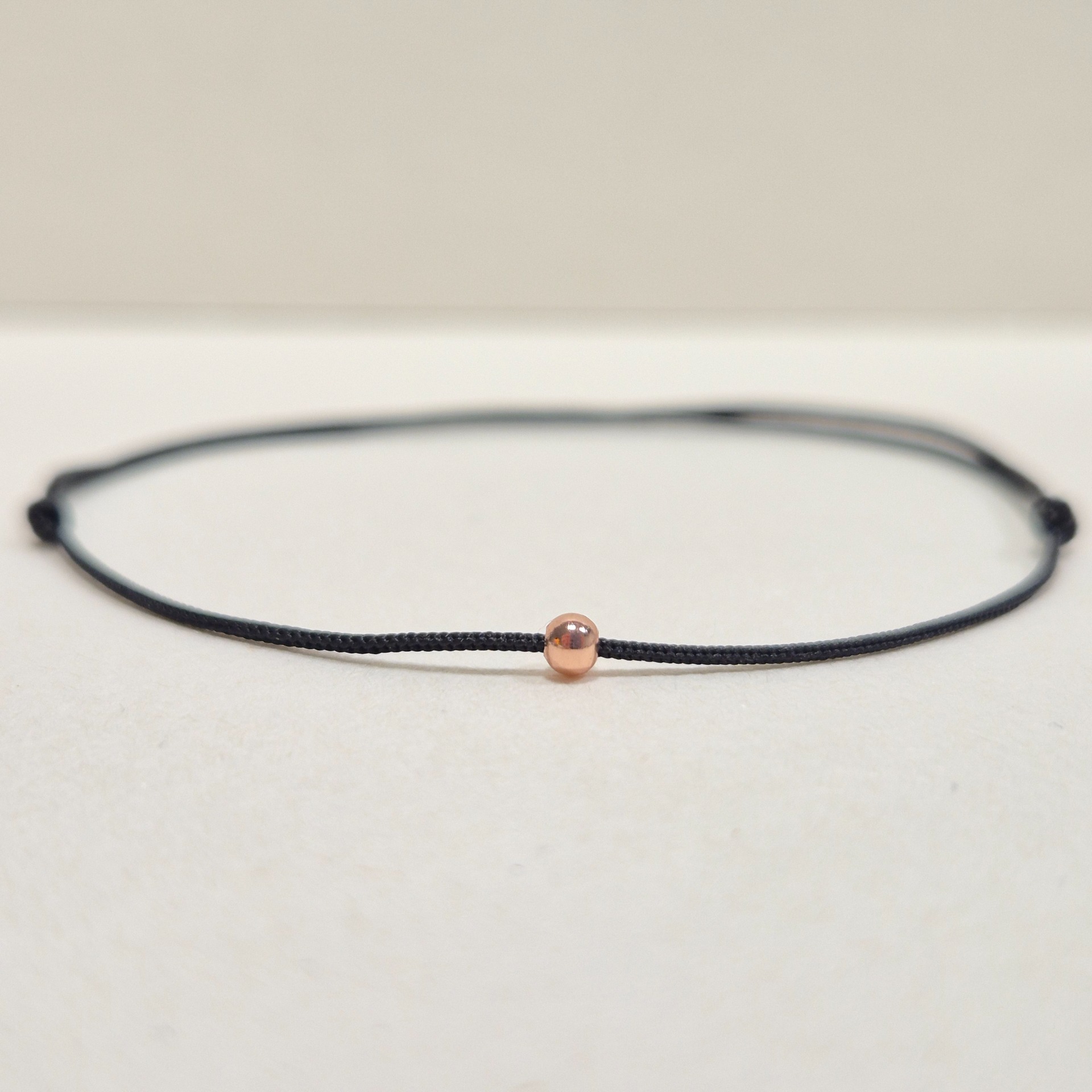 Šňůrkový náramek 