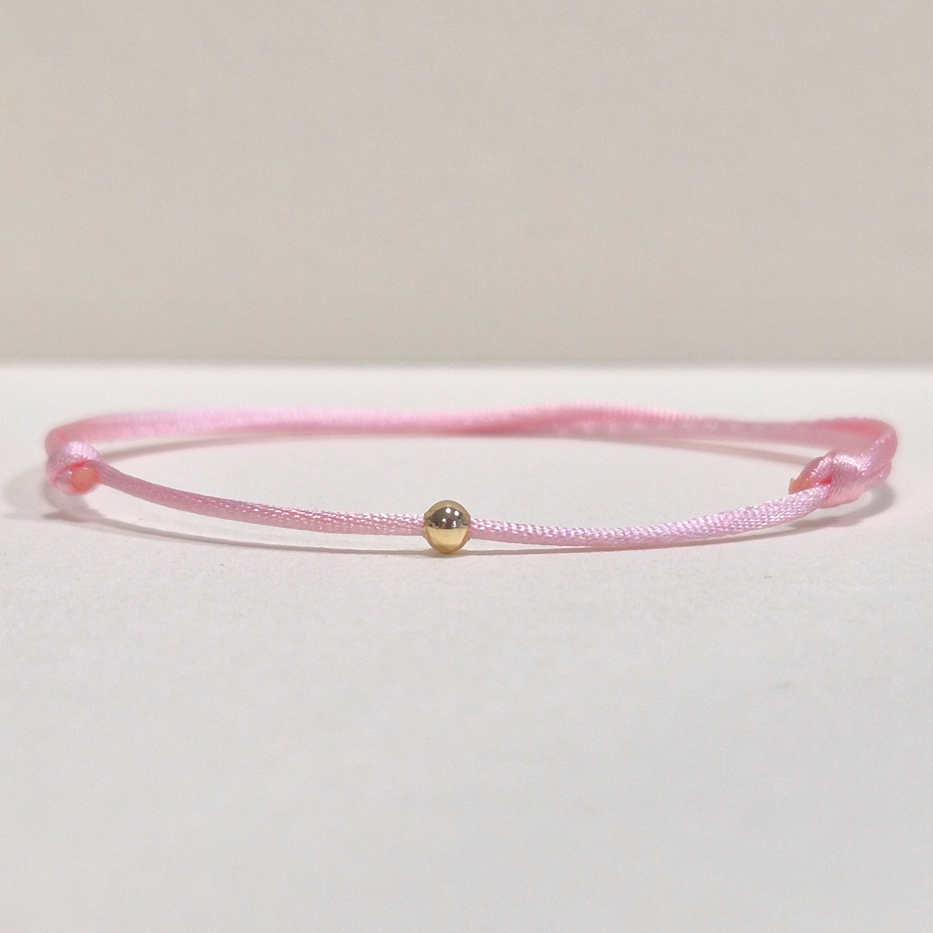 Šňůrkový náramek 