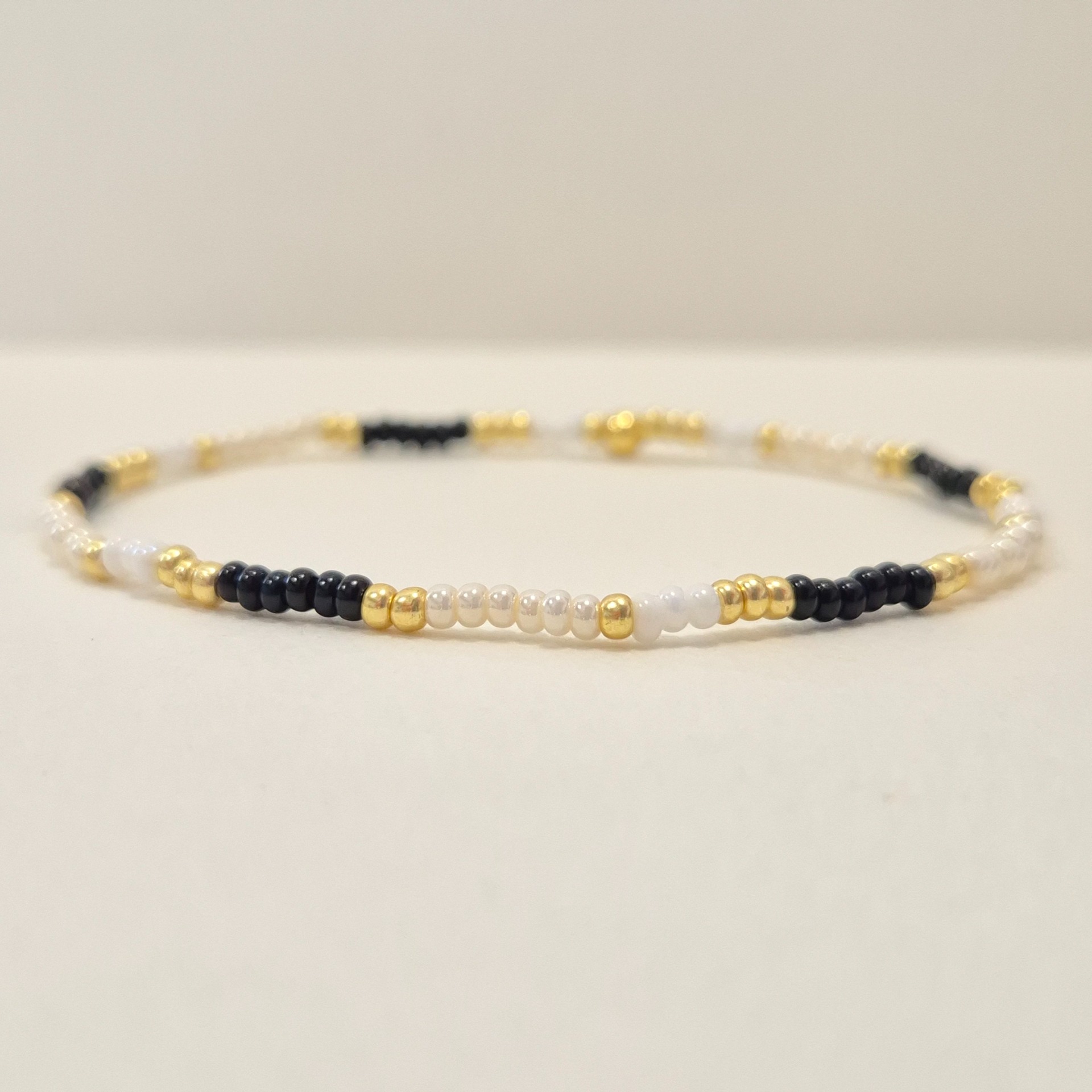 Korálkový náramek