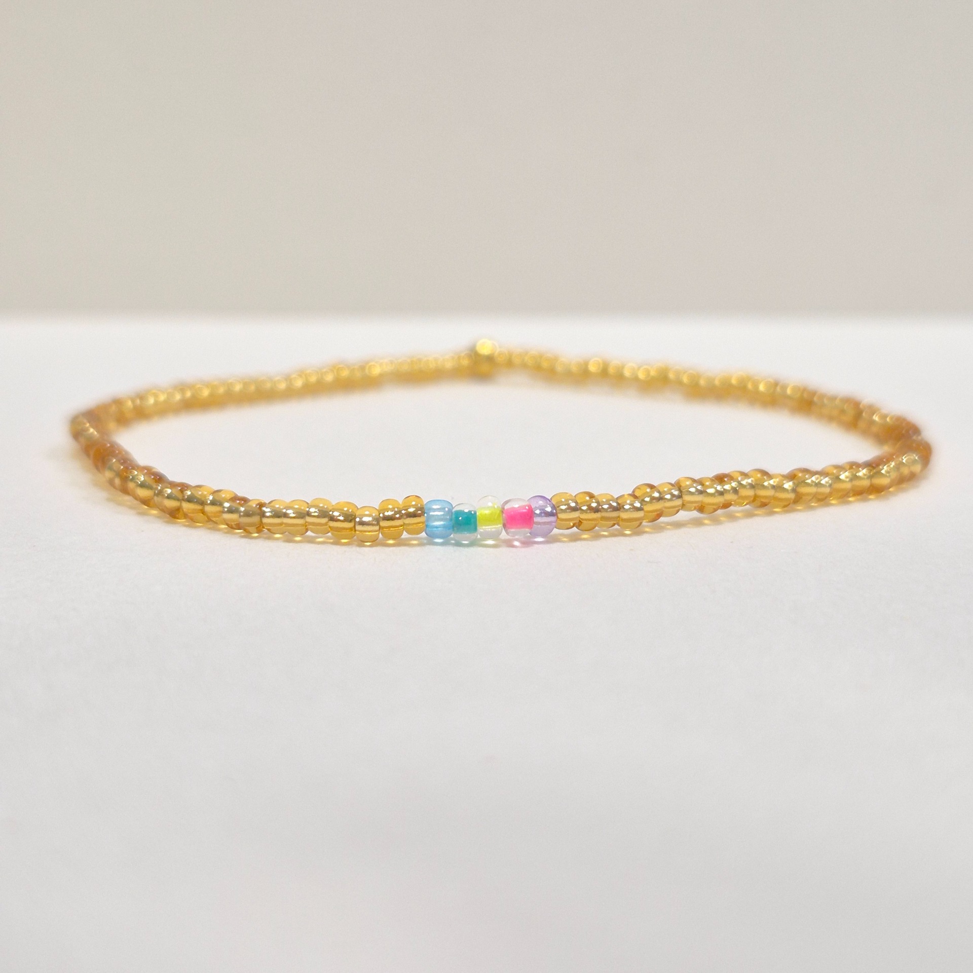 Korálkový náramek 